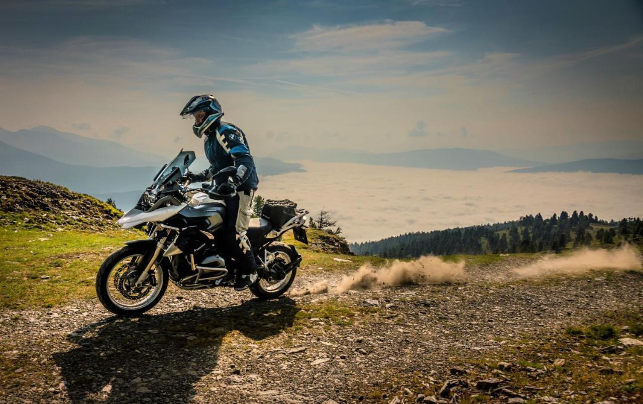 Grizzly Sport & Motorrad Resort Санкт-Маргаретен-им-Лунгау Экстерьер фото