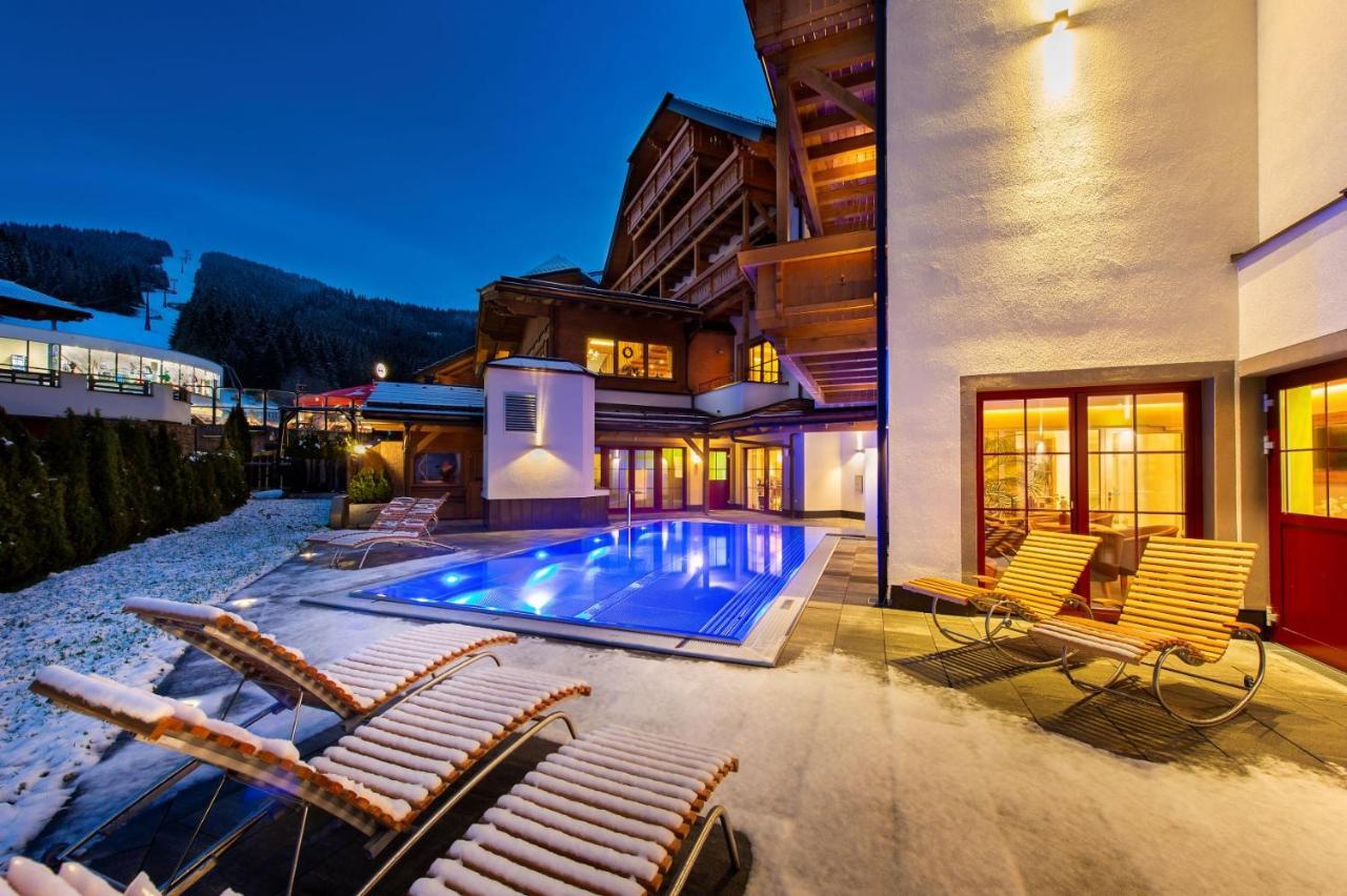 Grizzly Sport & Motorrad Resort Санкт-Маргаретен-им-Лунгау Экстерьер фото