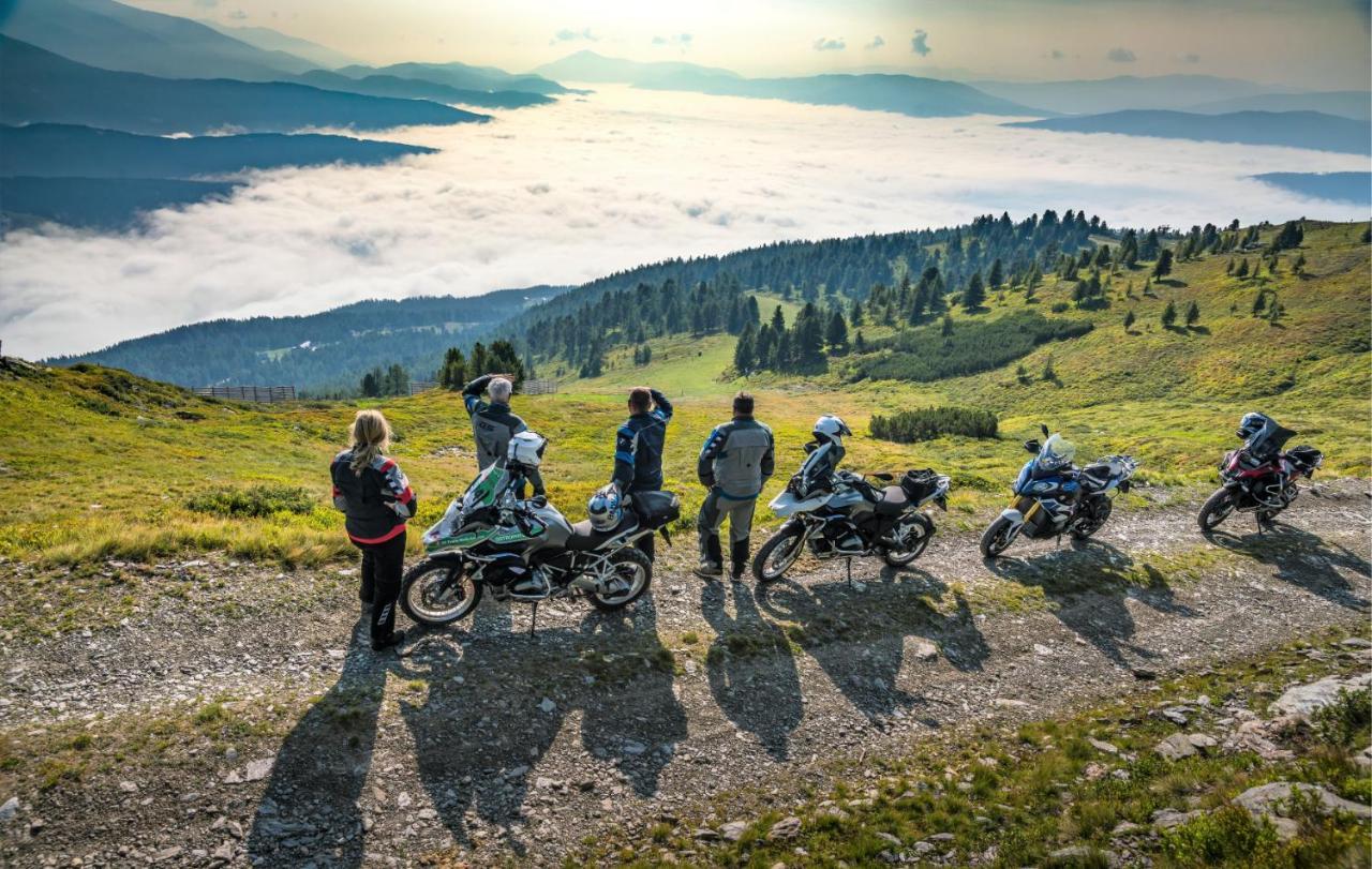 Grizzly Sport & Motorrad Resort Санкт-Маргаретен-им-Лунгау Экстерьер фото
